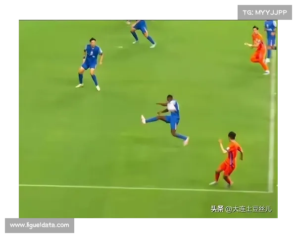 乌马尔主导三回合比赛 判罚标准一致性引发热议