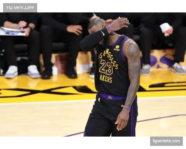 洛杉矶湖人伦敦赛击败纽约尼克斯，詹姆斯国际赛场得分突破1000分