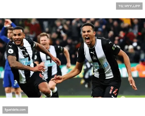 英超与英国教育部合作推出校园足球计划，覆盖全国5000所中小学